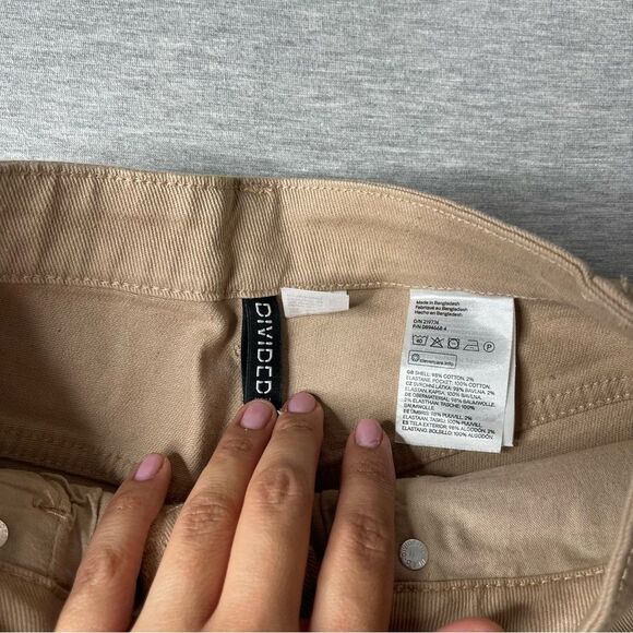 H&M Divided Women’s Cotton Folded Hem Trouser Jeans - Size 4 - Picture 9 of 12